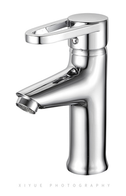 五金衛浴產品金屬質感白底攝影 專業技巧與視覺呈現